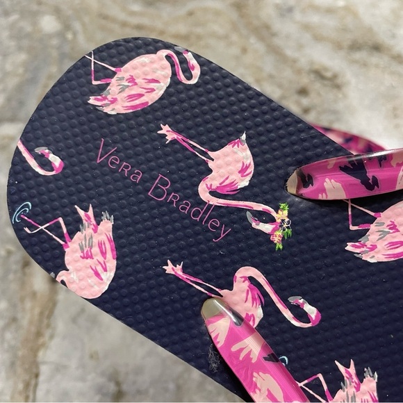 New Vera Bradley Flamingo Fiesta Flip Flops Navy/Pink Women’s Size 5-6 - Picture 3 of 8